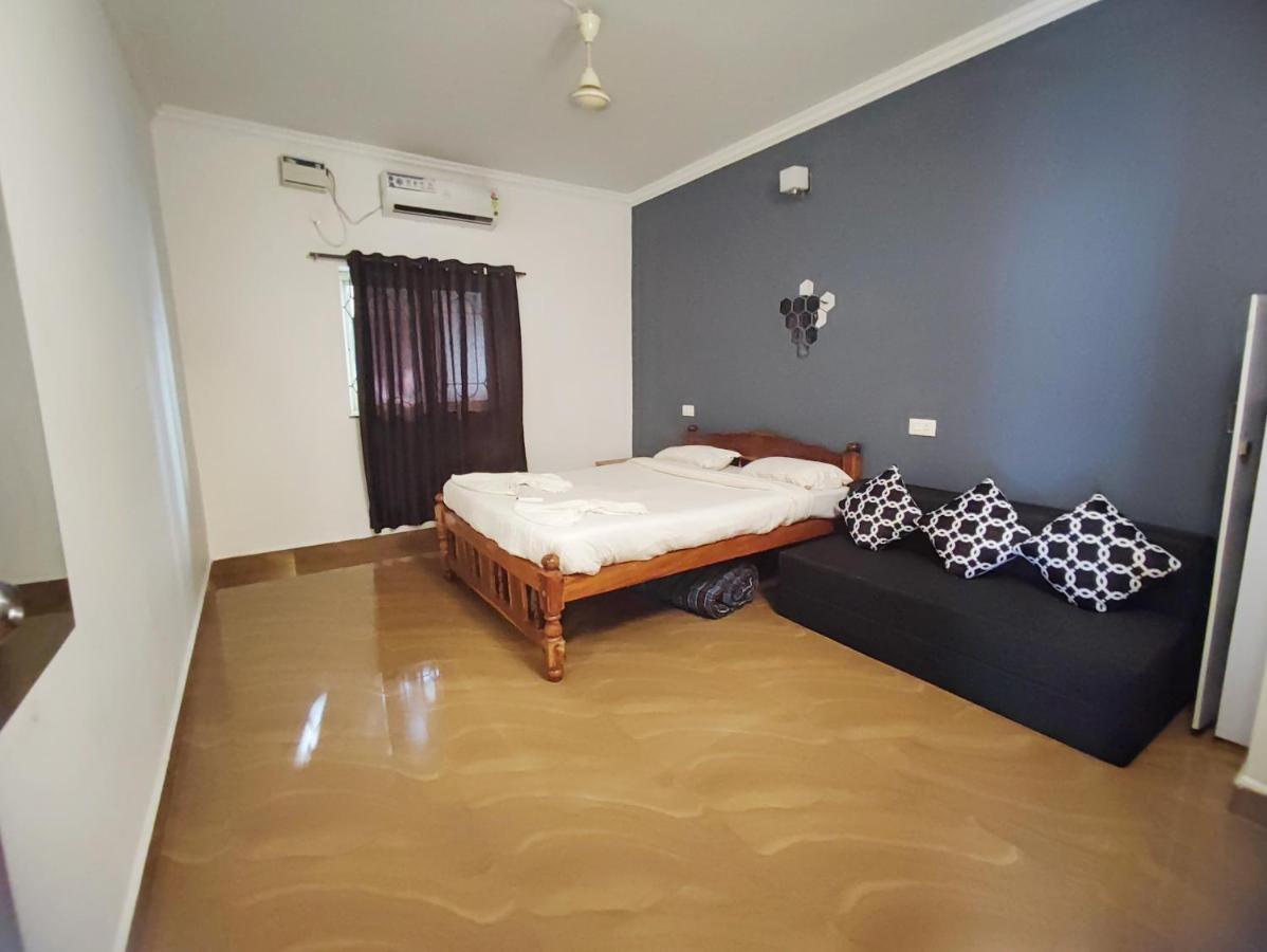 Candolim Glitter Sand Екстериор снимка